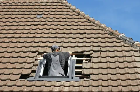 Pose de velux - Saint-Jean-le-Vieux